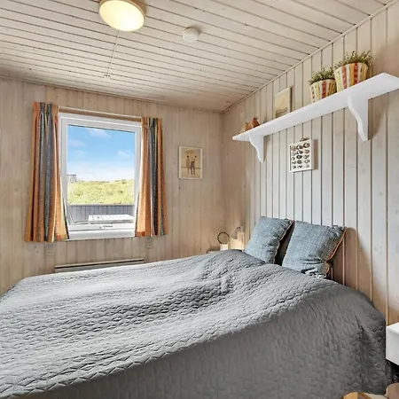Cozy Home In Hvide Sande With Sauna Ferienhaus