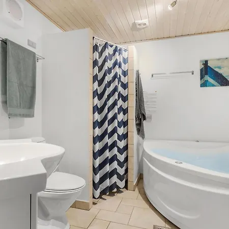 Cozy Home In Hvide Sande With Sauna *